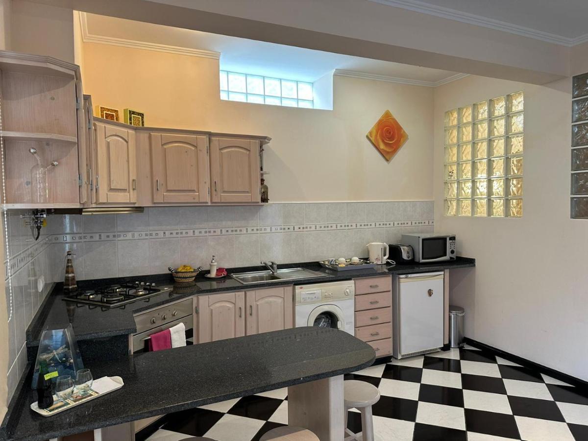 Apartamento Residencia Mendonca São Roque do Faial Exterior foto